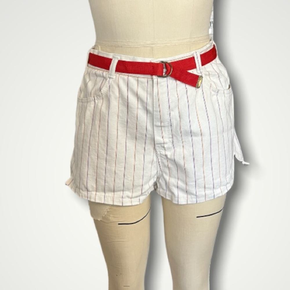 Vintage stripe denim shorts white with red belt size 8